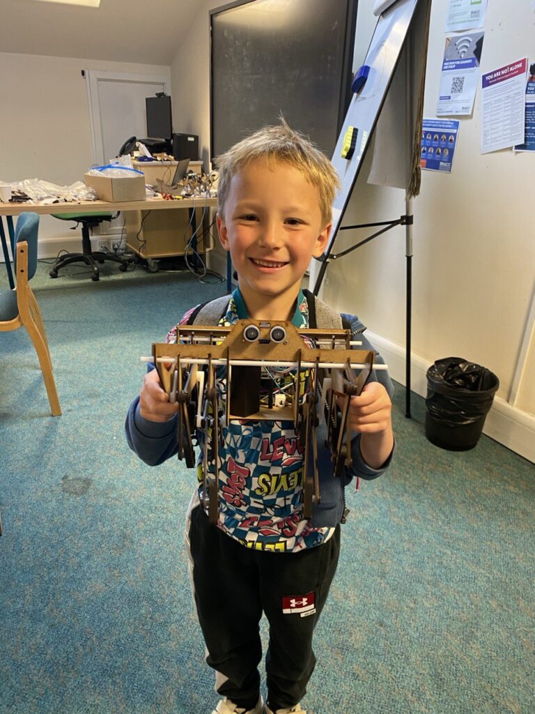 May ECO Robotics Camp с 12-16 photo
