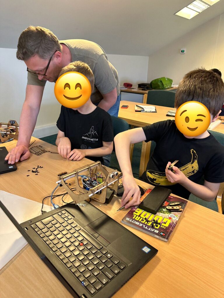 May ECO Robotics Camp с 12-16 photo